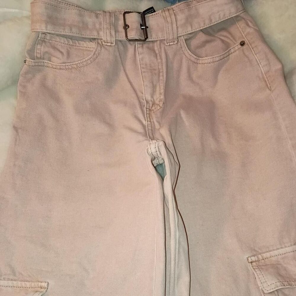 Forever-21 Women's Tan and Cream Shorts